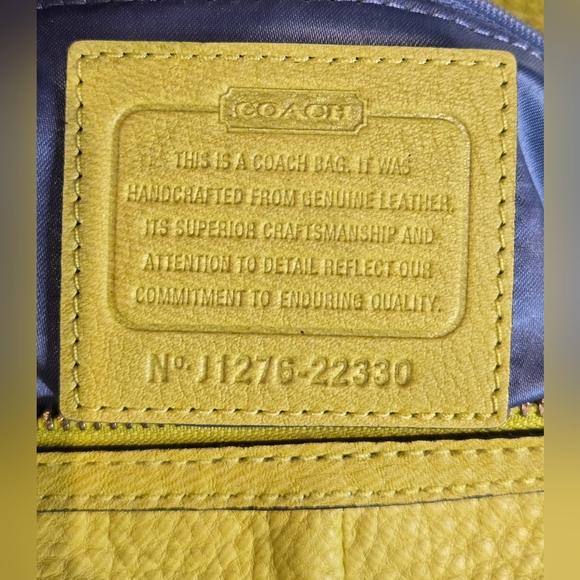 Coach Madison Pinnacle Pebbled Leather Lily Handbag - Picture 13 of 14